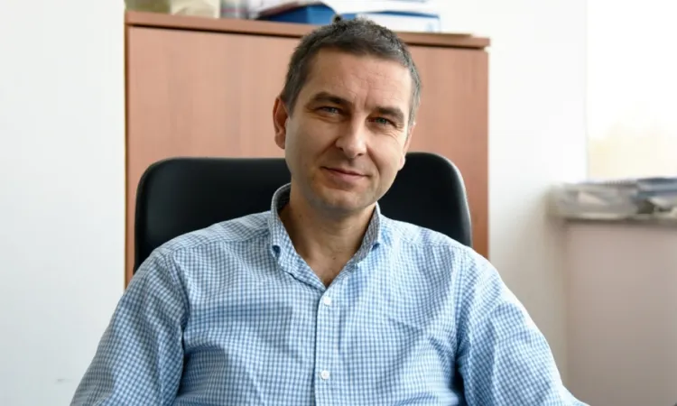 Federal Eğitim ve Bilim Bakanlığı ve UNDP, Dr. Muhamed Hadžiabdić'in Sınıflarda Hava Arıtma Optimizasyonu Projesini Destekliyor