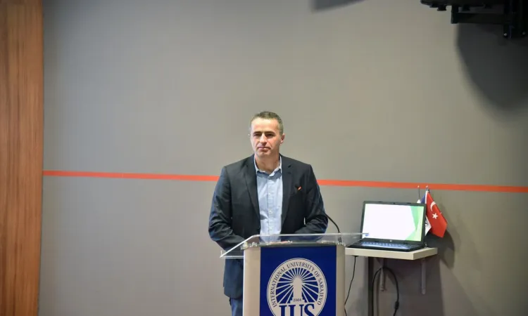 Ulusal Erasmus Ofisi Başkanı Avrupa Üniversiteleri ve Erasmus Beyannamesini Görüşmek Üzere IUS'u Ziyaret Ediyor